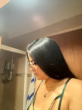 Snapshot of alilith chatting on September 14, 6:30 pm alilith online show from September 14, 6:30 pm