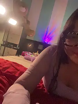 alilith online show from May 12, 4:13 pm