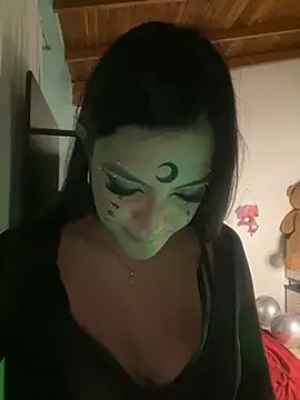 alilith online show from October 31, 8:27 pm