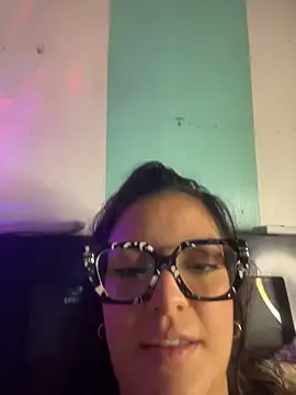 alilith online show from February 18, 7:32 pm