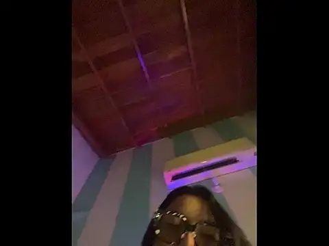 alilith online show from March 4, 7:10 pm