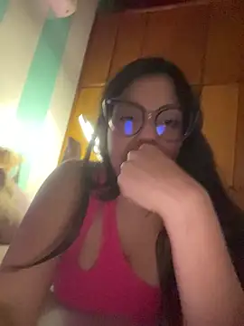 alilith online show from December 1, 8:32 pm