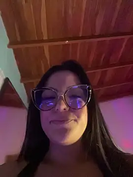 alilith online show from November 18, 6:33 pm