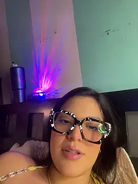 alilith online show from June 11, 5:43 pm