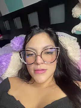 alilith online show from November 9, 7:40 pm