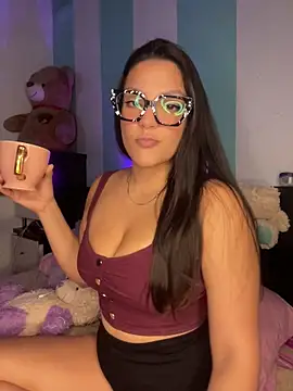 alilith online show from February 21, 7:49 pm