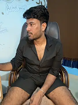 Snapshot of MeekBatgirl chatting on November 13, 4:22 pm MeekBatgirl online show from November 13, 4:22 pm