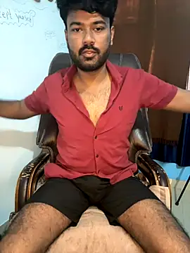 Snapshot of MeekBatgirl chatting on November 11, 3:45 am MeekBatgirl online show from November 11, 3:45 am