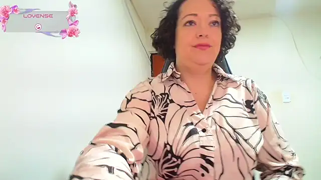 Snapshot of Miss_Oriana chatting on November 3, 8:40 am Miss Oriana online show from November 3, 8:40 am