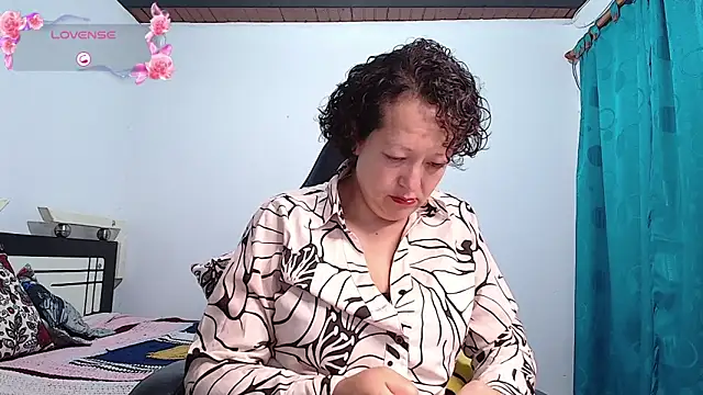 Snapshot of Miss_Oriana chatting on October 1, 3:05 pm Miss Oriana online show from October 1, 3:05 pm