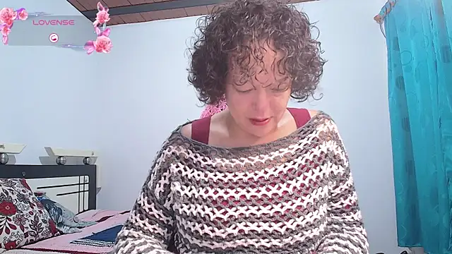 Snapshot of Miss_Oriana chatting on October 3, 8:10 pm Miss Oriana online show from October 3, 8:10 pm