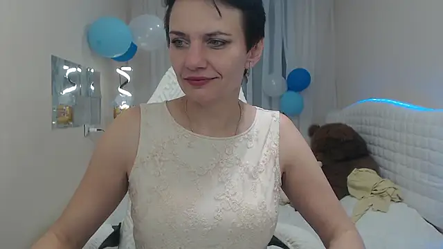 Snapshot of AvaSaturnian chatting on October 2, 12:30 pm AvaSaturnian online show from October 2, 12:30 pm