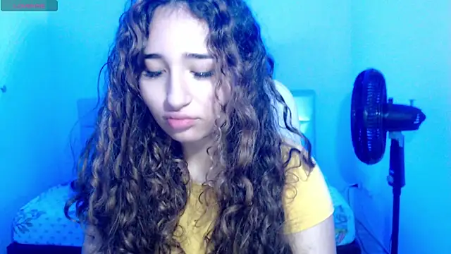 Snapshot of sasha_17_ chatting on October 2, 12:08 pm sasha 17 online show from October 2, 12:08 pm
