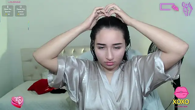 Snapshot of sasha_17_ chatting on October 16, 2:31 am sasha 17 online show from October 16, 2:31 am