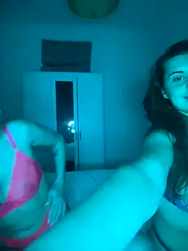 Snapshot of Remirosee chatting on October 21, 6:29 pm Remirosee online show from October 21, 6:29 pm