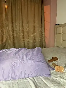 Michluxe 69 online show from April 7, 2:46 am