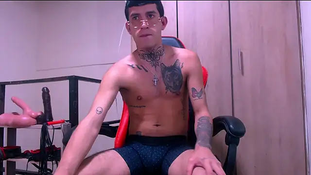 dilan abraham12 online show from March 13, 4:39 am