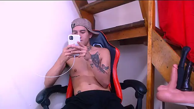 dilan abraham12 online show from April 16, 9:50 pm