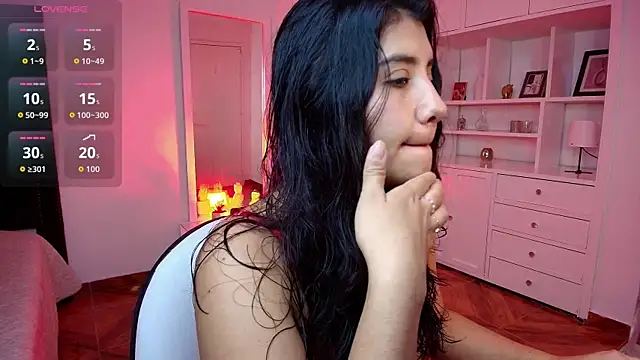 nina moen online show from September 15, 8:31 pm