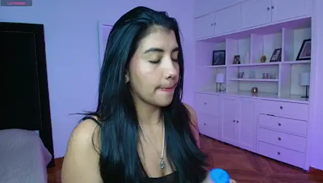 nina moen online show from October 9, 10:54 pm