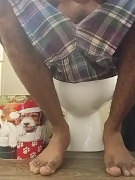 Snapshot of moneybaggtj chatting on December 3, 4:17 pm moneybaggtj online show from December 3, 4:17 pm