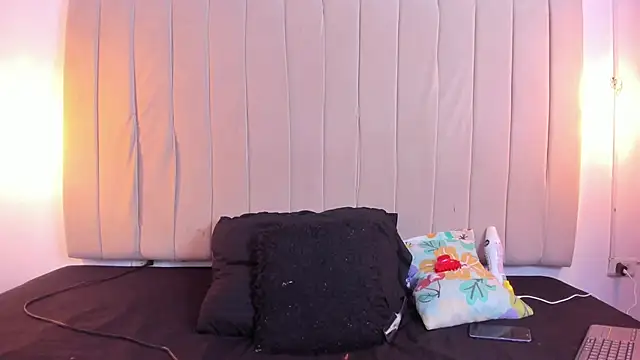 escar let online show from February 22, 3:09 am