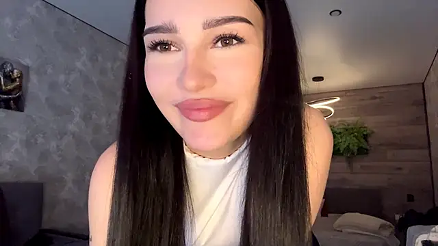 AuraJefcoat online show from May 28, 1:39 pm