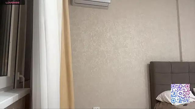 AuraJefcoat online show from January 8, 3:07 pm