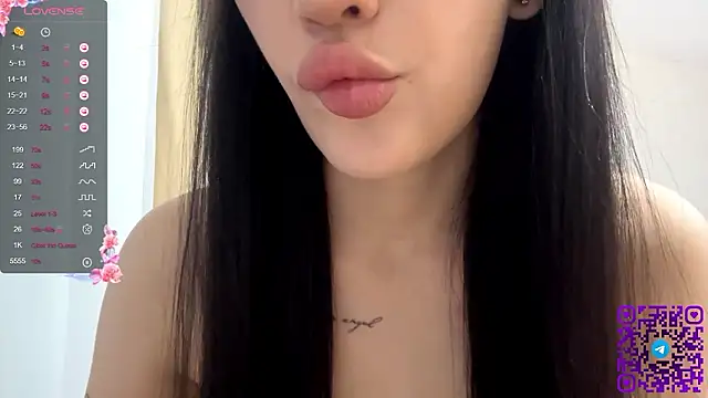 AuraJefcoat online show from February 18, 4:03 pm