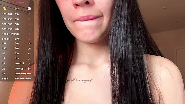 AuraJefcoat online show from April 4, 12:34 pm