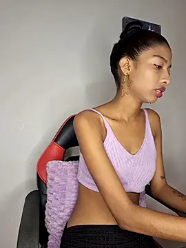 Snapshot of Sol_em chatting on September 24, 12:44 pm Sol em online show from September 24, 12:44 pm