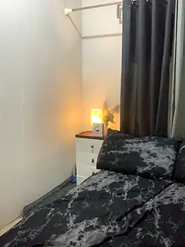 Snapshot of AngelHille chatting on November 14, 8:12 pm AngelHille online show from November 14, 8:12 pm