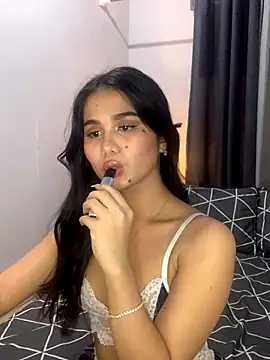 AngelHille online show from October 4, 3:46 pm