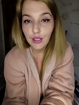 Sakura 2000 online show from March 4, 12:18 am