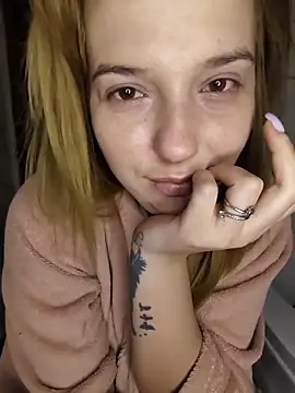 Sakura 2000 online show from February 6, 1:01 am