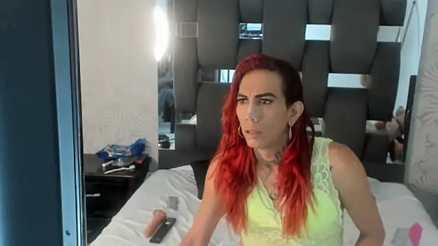 MissDiabla  online show from January 9, 12:45 pm