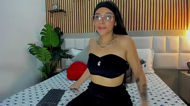 Roseaurora online show from November 24, 12:49 pm