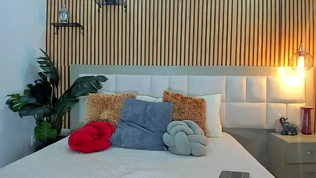 Roseaurora online show from January 17, 12:53 pm