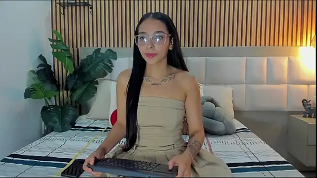 Roseaurora online show from February 11, 12:49 pm