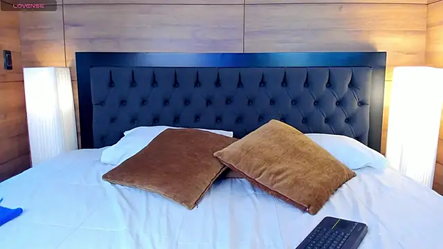 Roseaurora online show from April 5, 12:34 pm