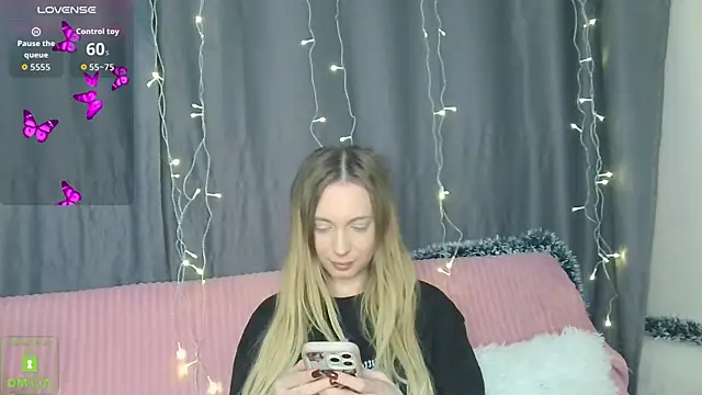 BabbbyFoxxx online show from January 10, 2:51 am