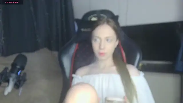 BabbbyFoxxx online show from March 13, 7:02 am