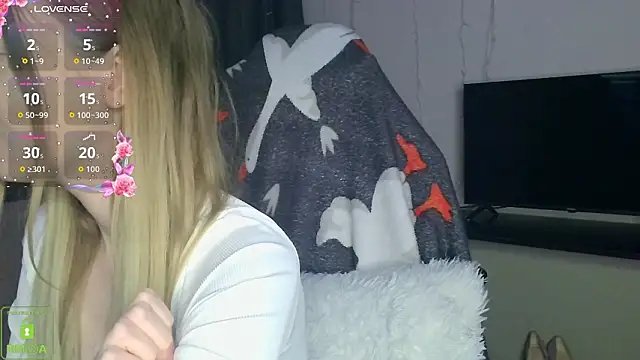 BabbbyFoxxx online show from February 28, 4:01 am