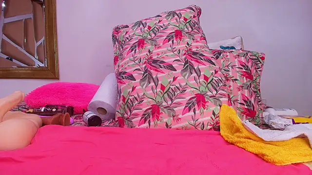 sweegirl69 online show from September 9, 12:03 pm