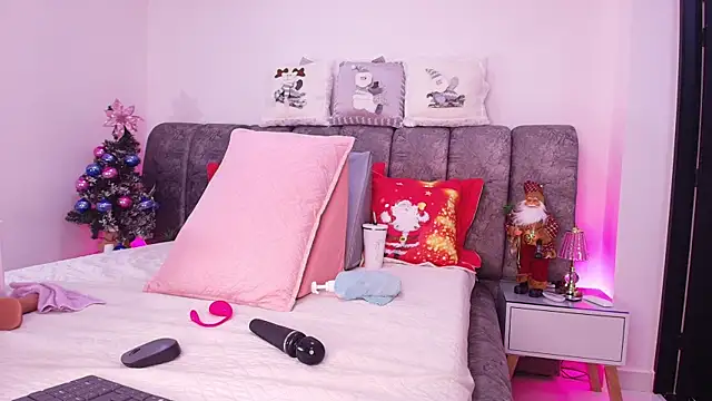 sweegirl69 online show from December 22, 11:54 am