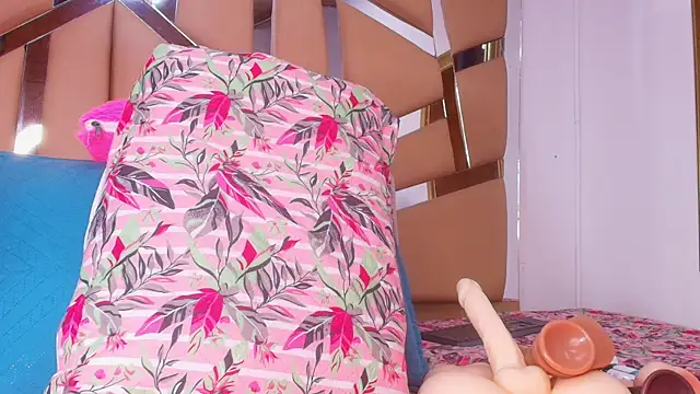 sweegirl69 online show from September 14, 11:54 am