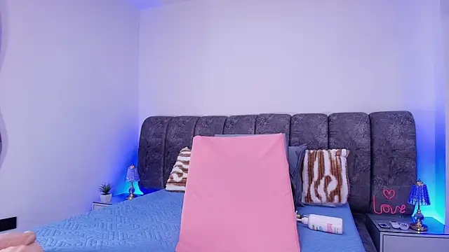 sweegirl69 online show from November 22, 12:04 pm