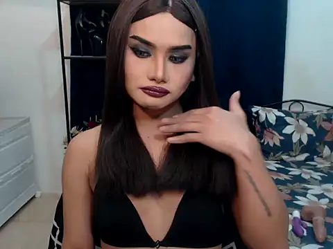 Snapshot of RositaUshvada chatting on November 26, 1:55 pm RositaUshvada online show from November 26, 1:55 pm