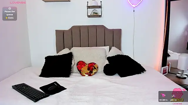 Elisabeth swan online show from October 2, 11:24 am