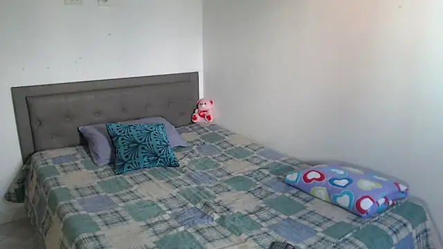 Celestte Dior online show from November 5, 8:01 pm